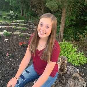 Meet your Posher, Madison